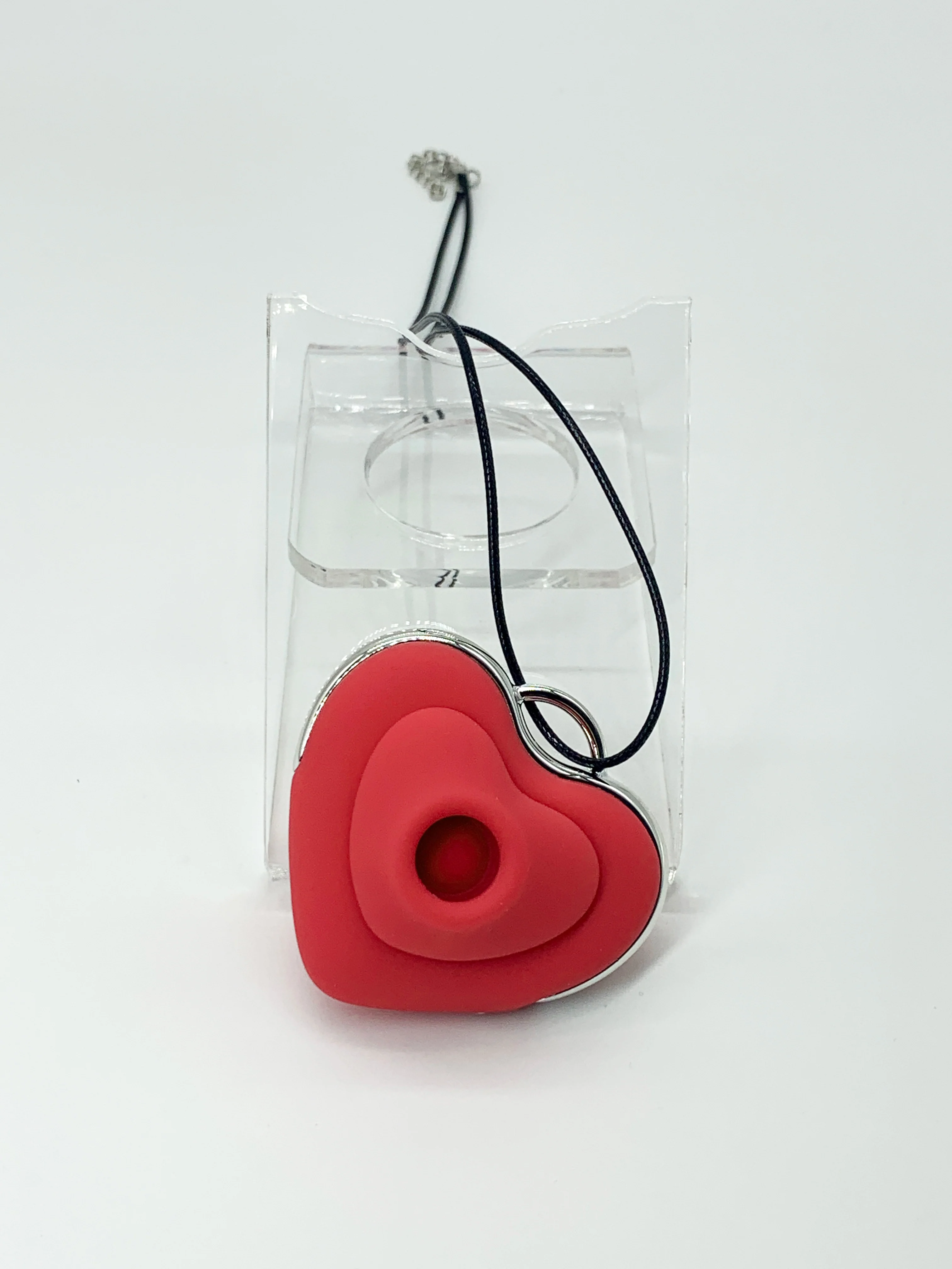 Le Heart Suction Vibe in Red - Image 3