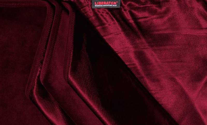 Liberator Fascinator Throw - Velvish Merlot - Image 2